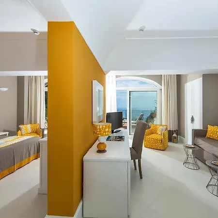 Della Piccola Marina Hotel 4*