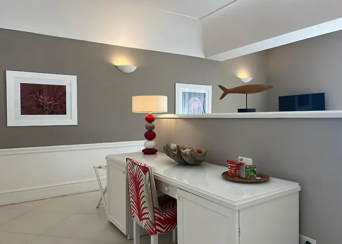 德拉皮科拉玛莉娜酒店 酒店