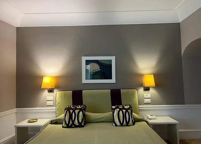 德拉皮科拉玛莉娜酒店 4*