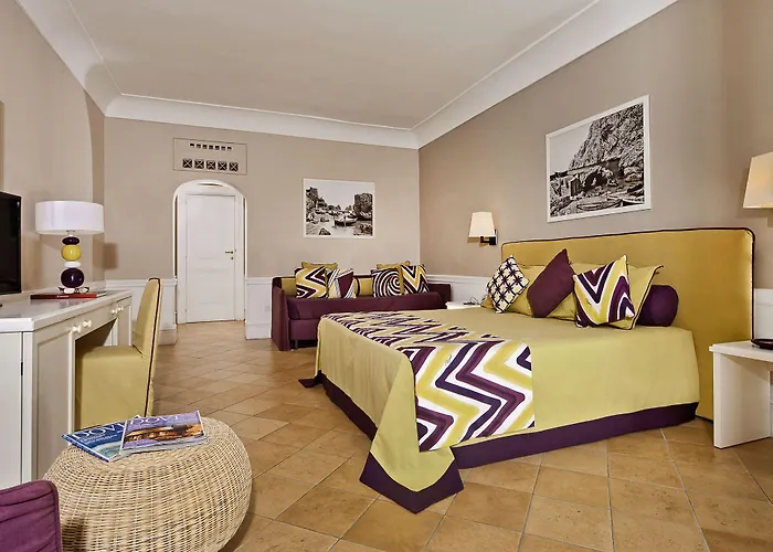 德拉皮科拉玛莉娜酒店 4*