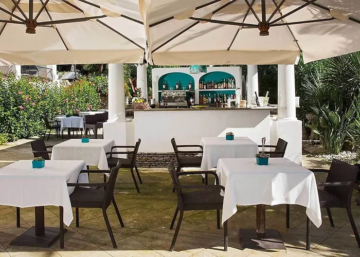 德拉皮科拉玛莉娜酒店 酒店