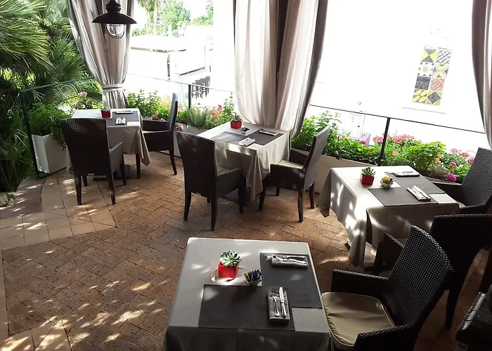 德拉皮科拉玛莉娜酒店