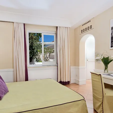 Della Piccola Marina