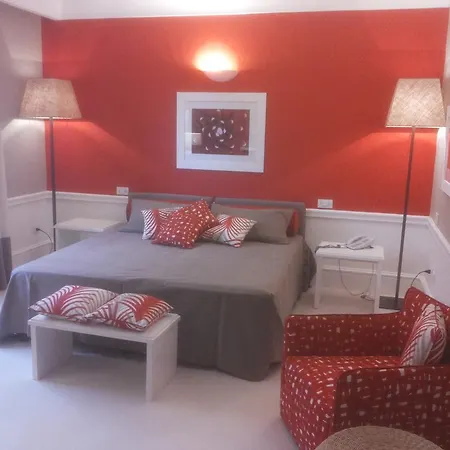 Della Piccola Marina Hotel