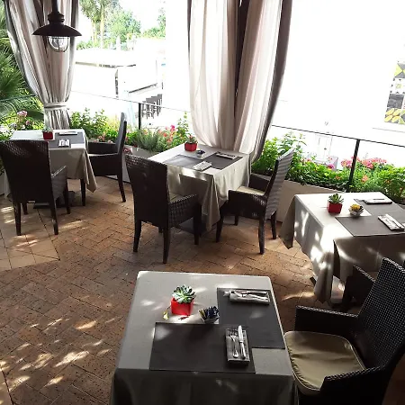 Della Piccola Marina